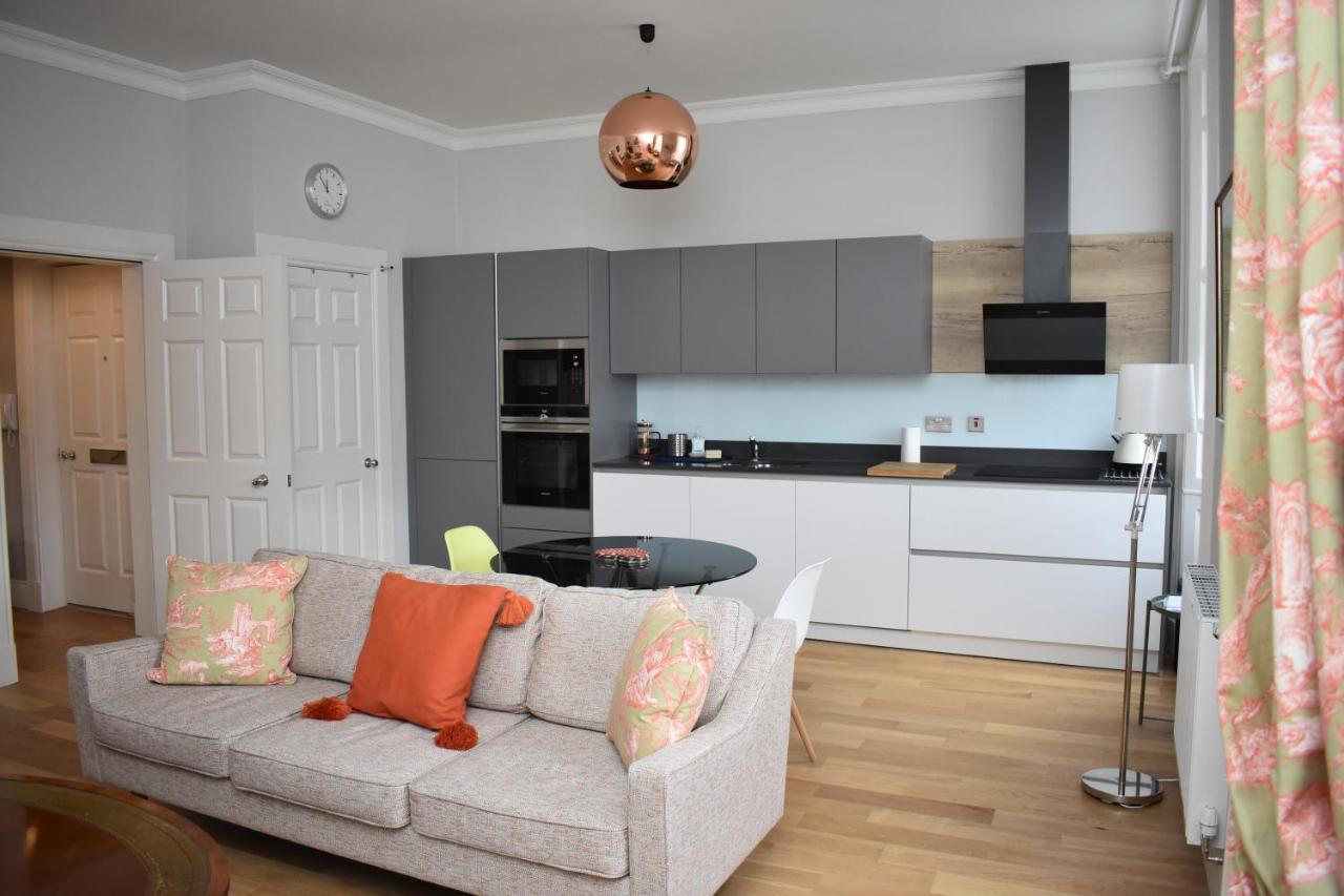 Bernard St - Bright And Spacious 1 Bed Apartment At The Shore! エディンバラ エクステリア 写真
